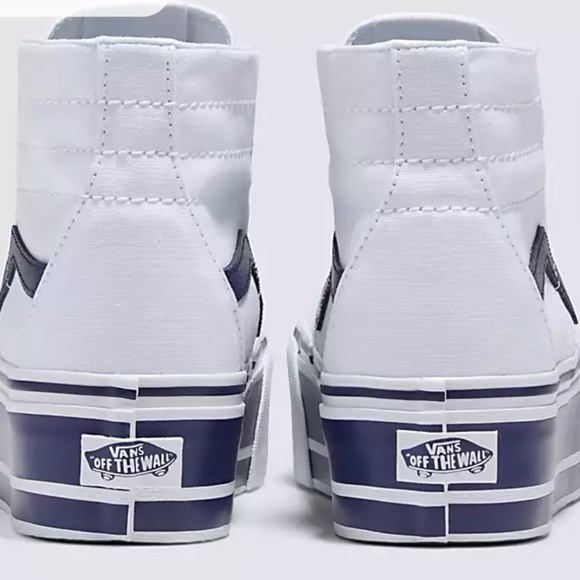 Vans Men’s Sk8-Hi Tapered
Sport Stripes Navy/True White
VN0A5JMKNWD
Platforms - Picture 12 of 16